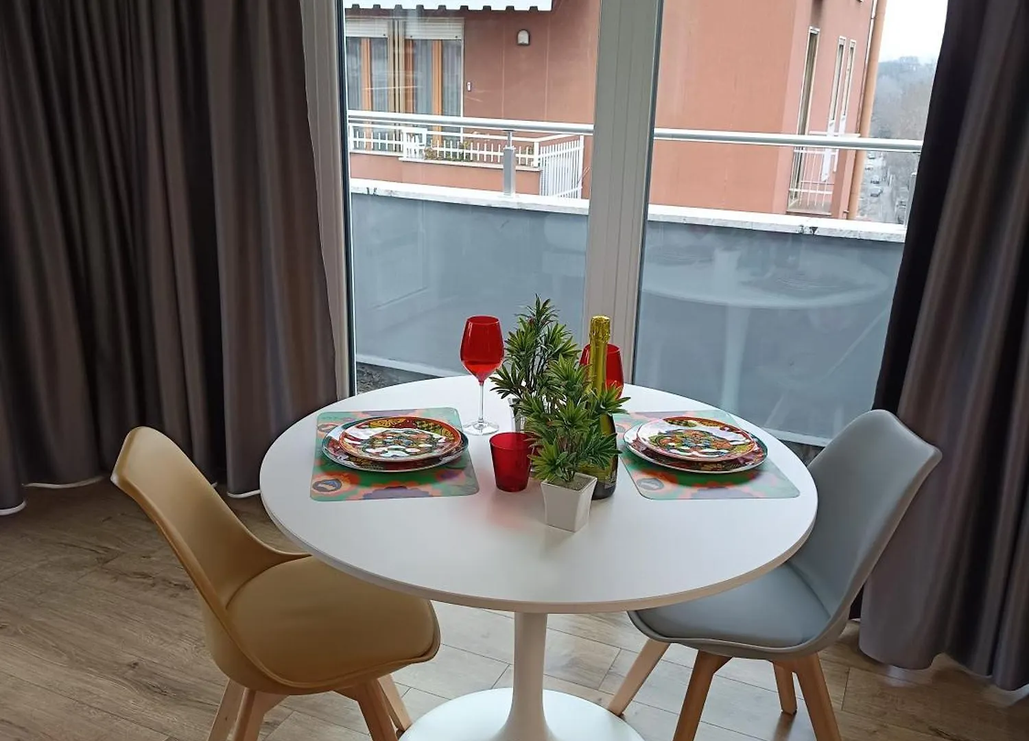 Sky View Apartment With Swimming Pool, Ac, Wifi, M2 Milan